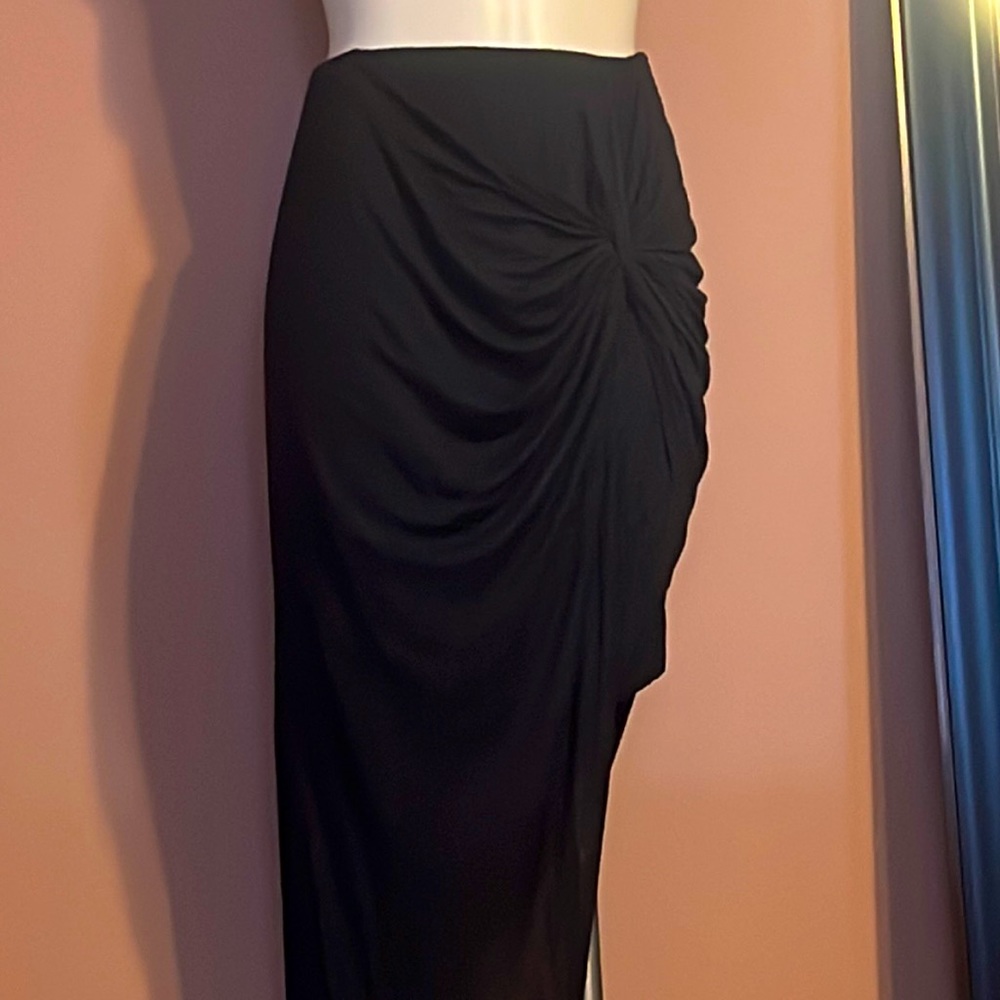 Black High-Low Asymmetrical Bodycon Skirt